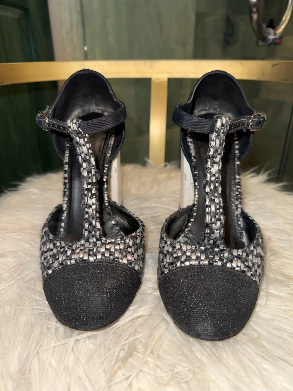 Chanel Black/Monochrome Tweed Fabric Chain T Strap Pumps Size 38.5